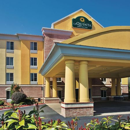 La Quinta By Wyndham Hot Springs Hotel Exterior photo